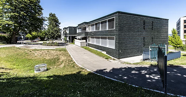 Gebäude Haus C von hinten