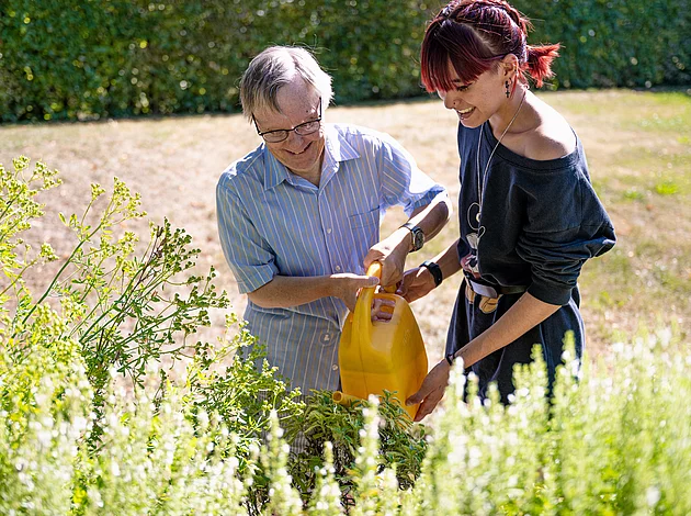 Wahlangebote Krautergarten Blumengiessen Bachs