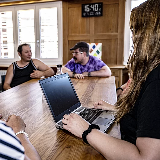Corporate mit Menschen BWG Klientensitzung