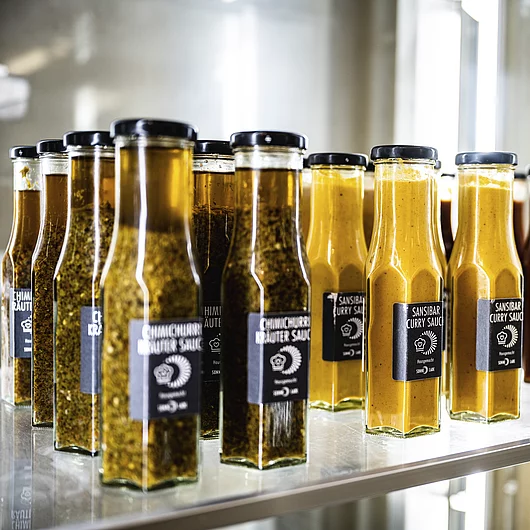 Sunne Lade ohne Menschen Grillsaucen