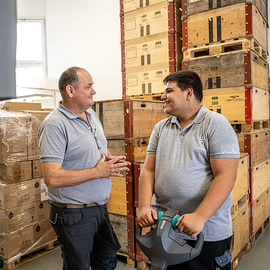 Lehrstellen Ausbildung mit IV mit Menschen Ameisli Palette versorgen mit Betreuer Maurizio
