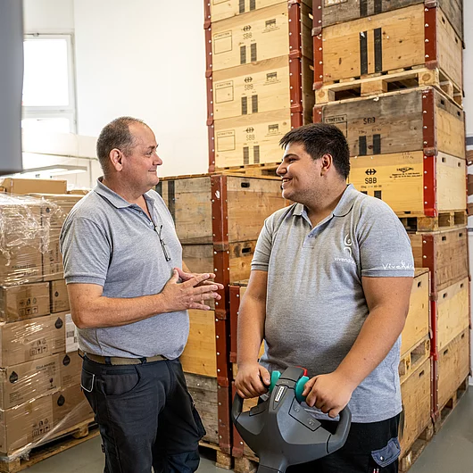 Lehrstellen Ausbildung mit IV mit Menschen Ameisli Palette versorgen mit Betreuer Maurizio