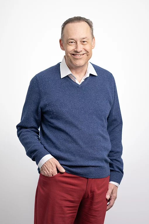 Dr. Adrian Plüss
