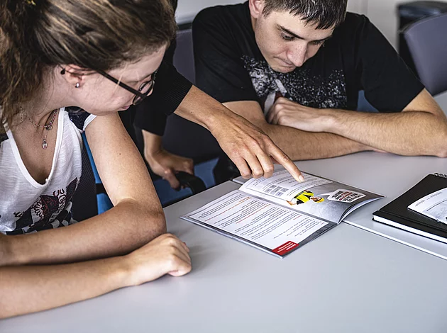 Lehrstellen Ausbildung mit Menschen Schulsituation Jobcoach